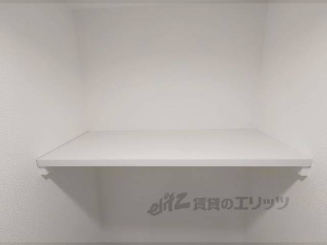 トイレ　上部収納