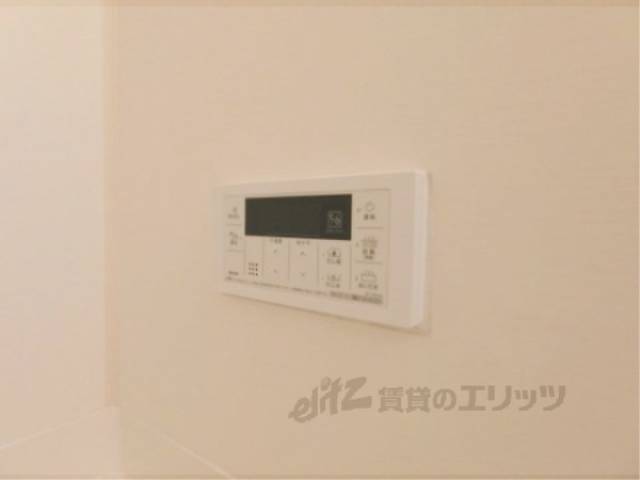 風呂　給湯器リモコン
