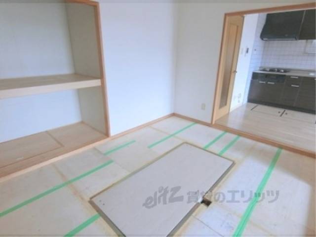 和室　修繕中