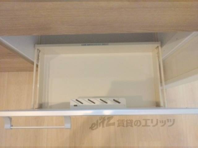 キッチン　収納下部