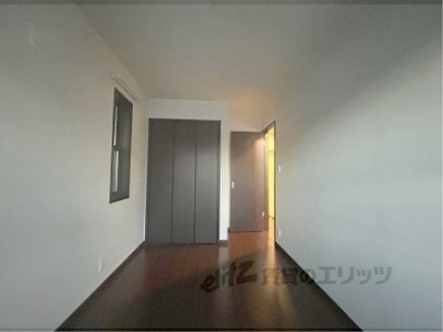 洋室　5.6帖洋室