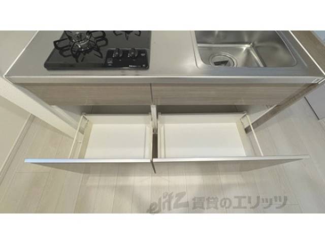 キッチン　下収納