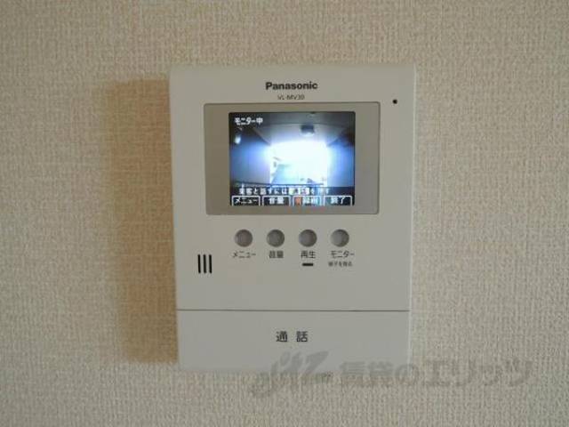 ＴＶモニターホン　画像は203号室のものです。