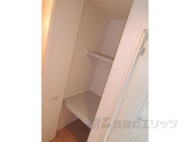 収納　画像は203号室のものです。