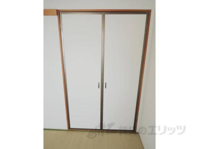収納　画像は反転タイプの部屋のものです。