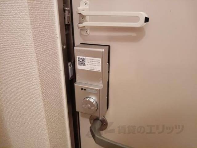 玄関　オートロックです☆