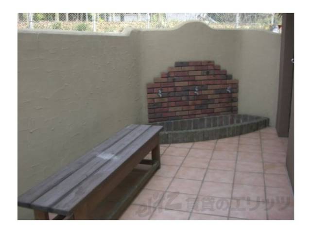 共用部　洗い場・ベンチあり◎