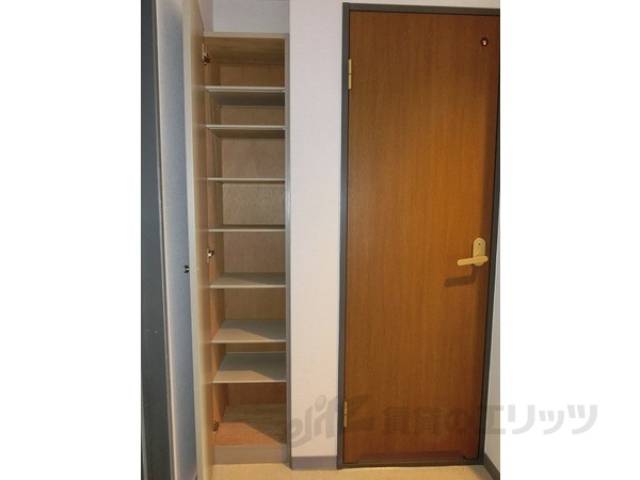 下駄箱　靴の収納も大容量