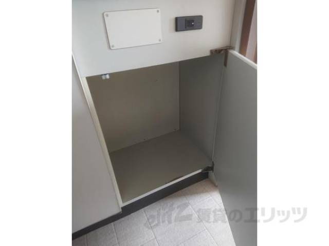 収納　キッチン下収納
