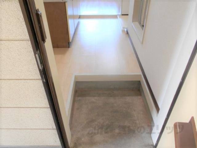 玄関　玄関土間もスッキリしています。