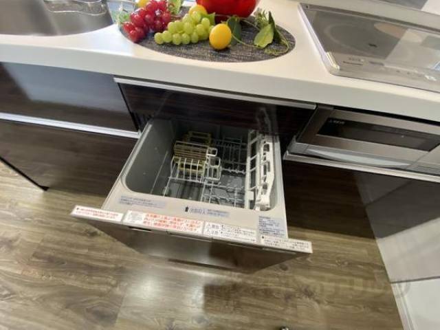 キッチン　食器洗浄乾燥機