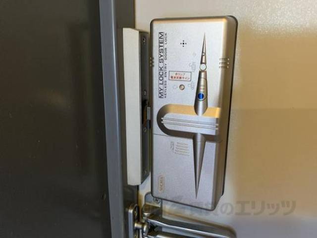 玄関　防犯設備