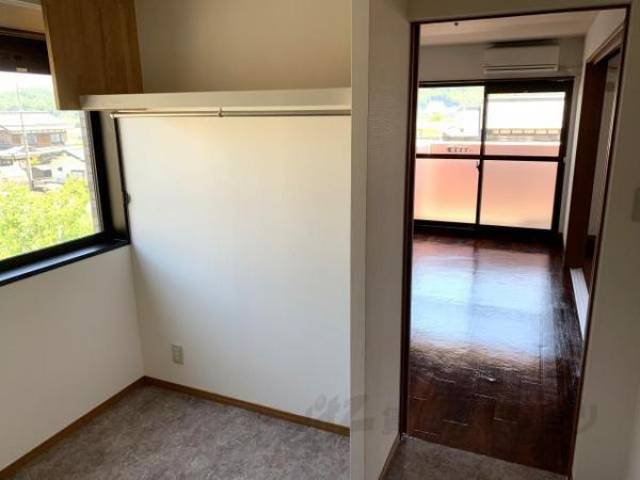 収納　ウォークスルークローゼット