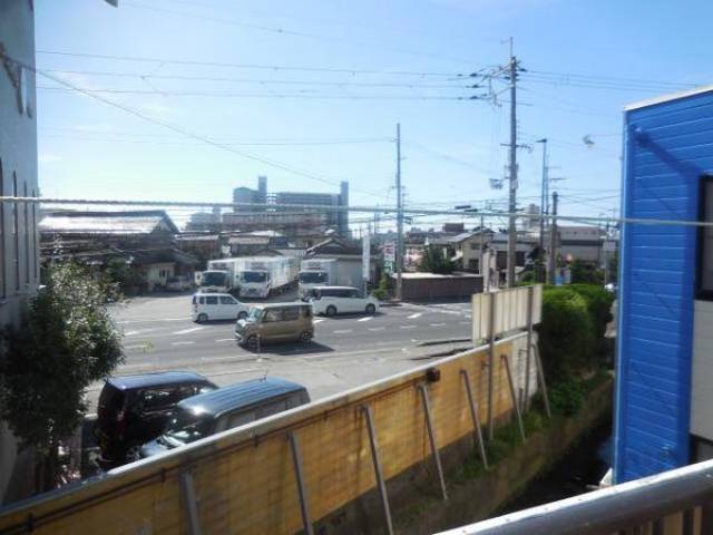 眺望　国道8号線沿いの物件です。