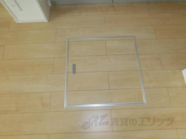 収納　床下収納