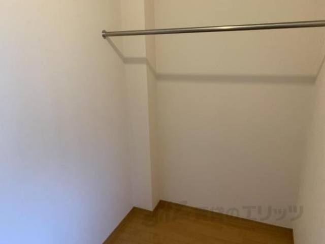 洋室　サービスルーム