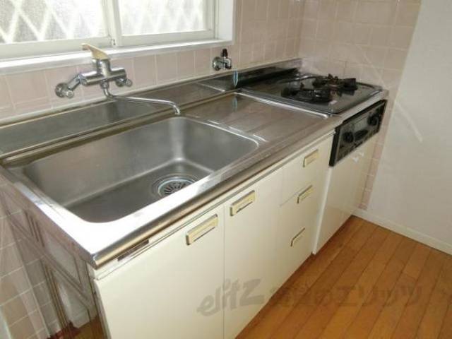 キッチン　収納スペース◎