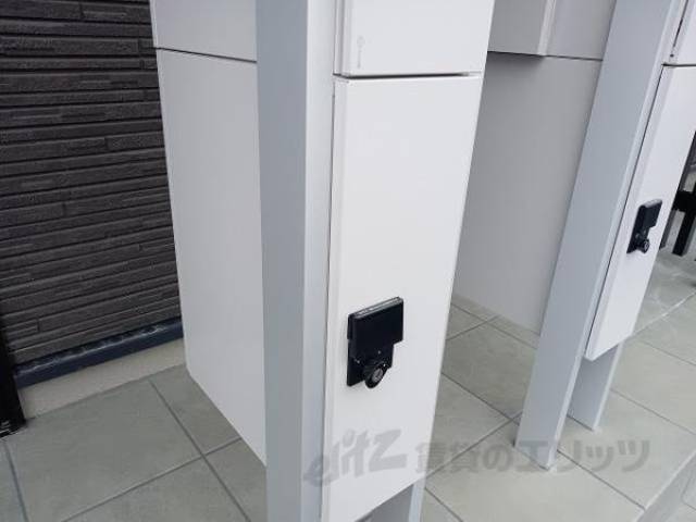 玄関　宅配BOX