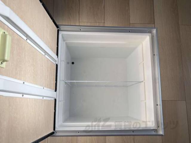 その他　床下収納庫があります