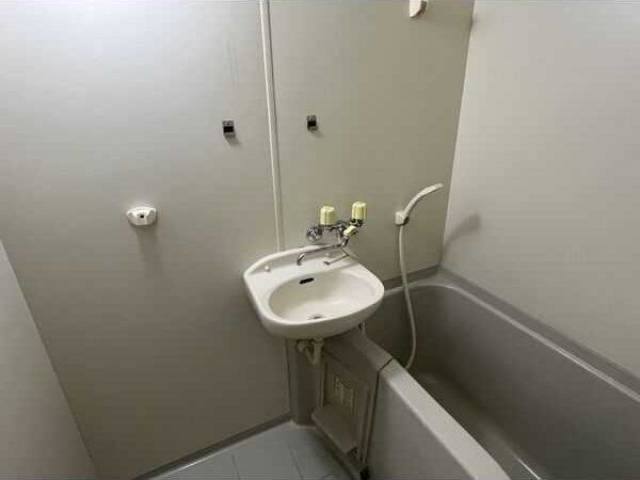 バス