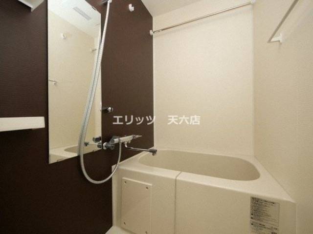 バス