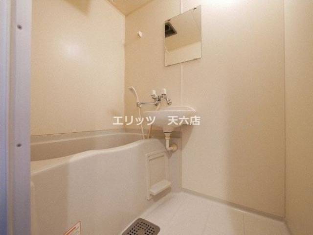 バス