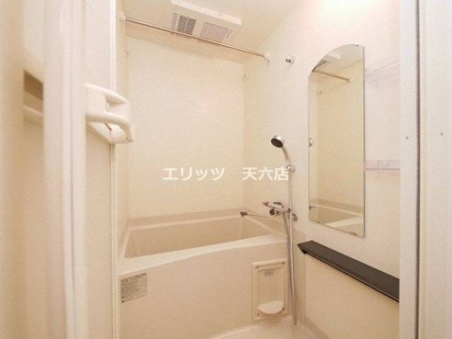 バス