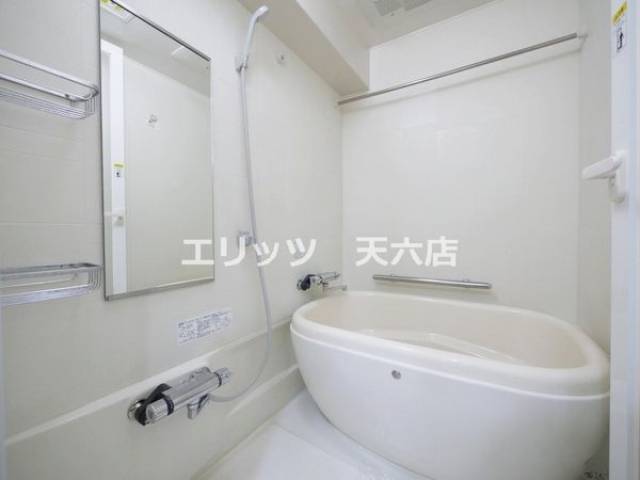 バス