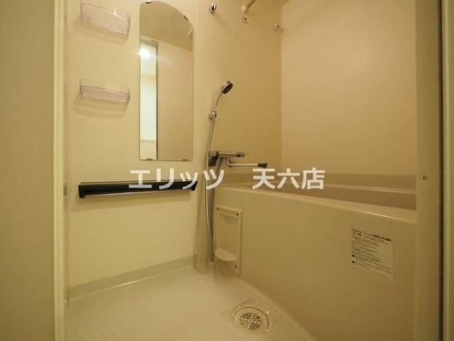 バス