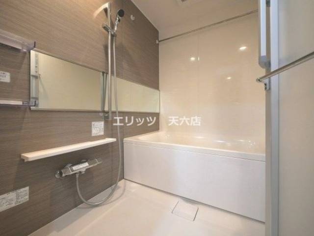 バス