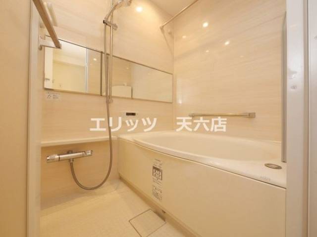 バス