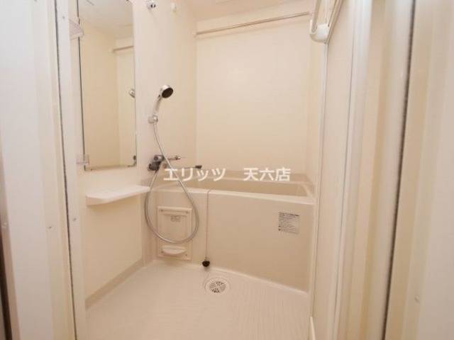 バス