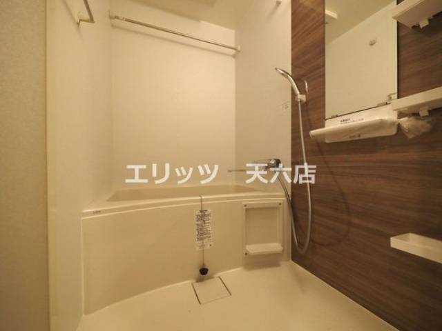 バス