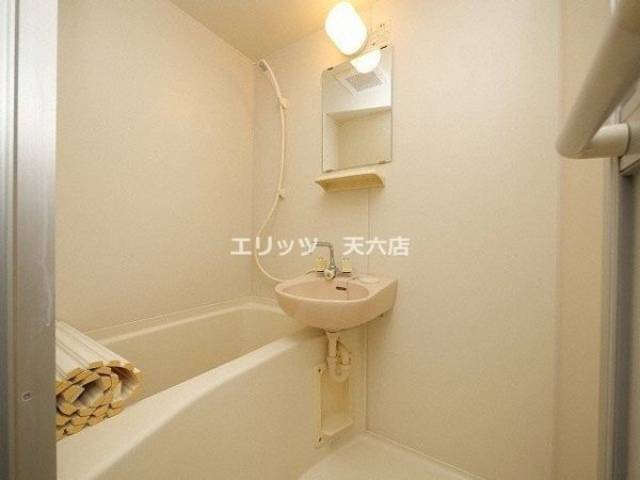 バス