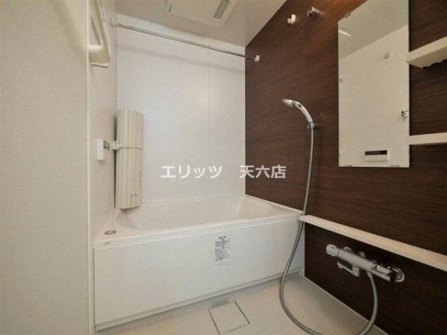 バス