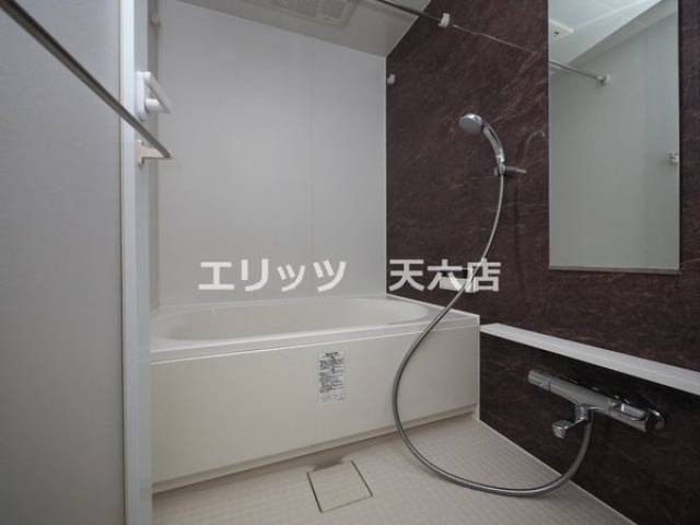 バス