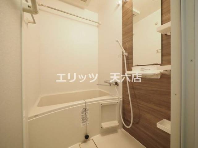 バス