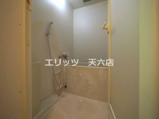 バス