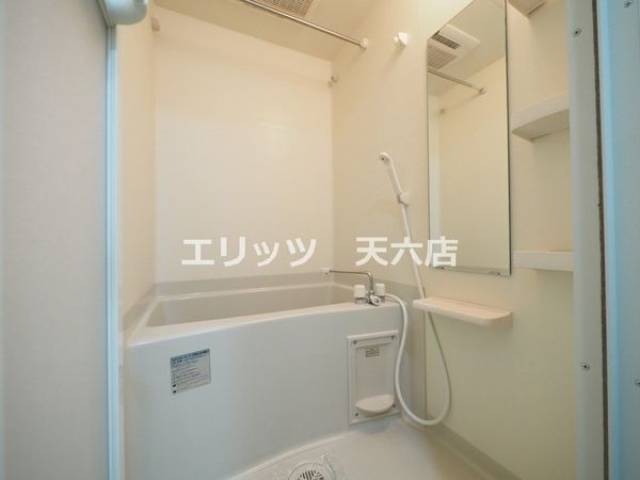 バス