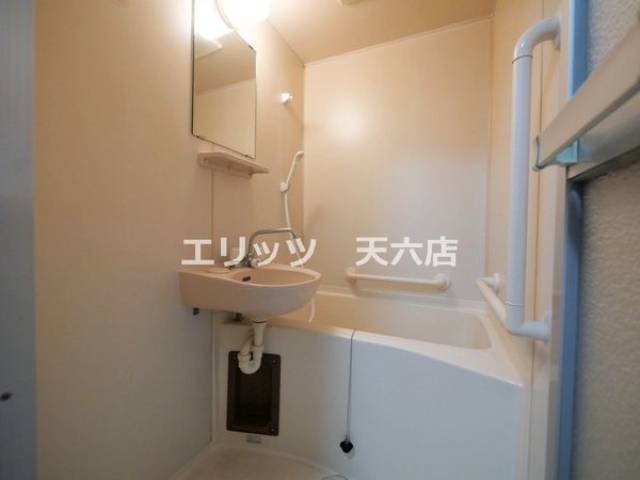 バス