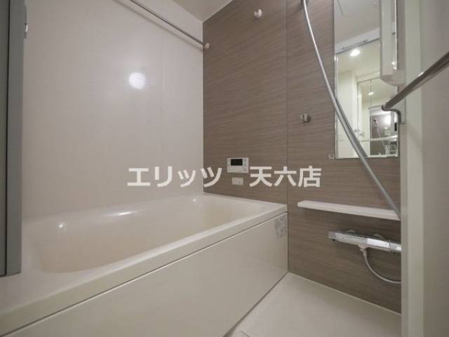 バス