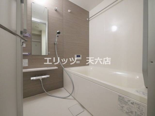 バス