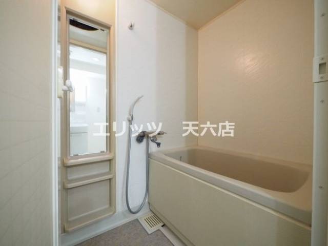 バス