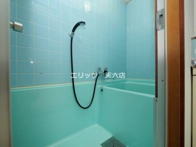 バス