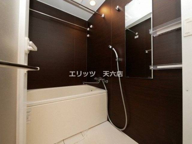 バス