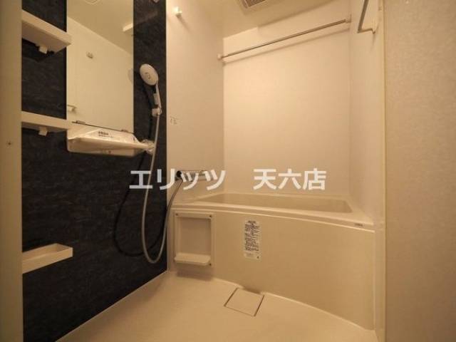 バス