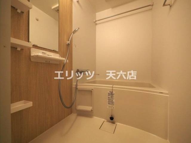 バス