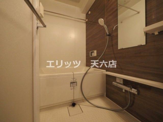 バス