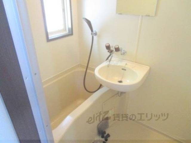 バス
