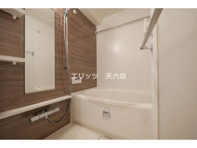 バス